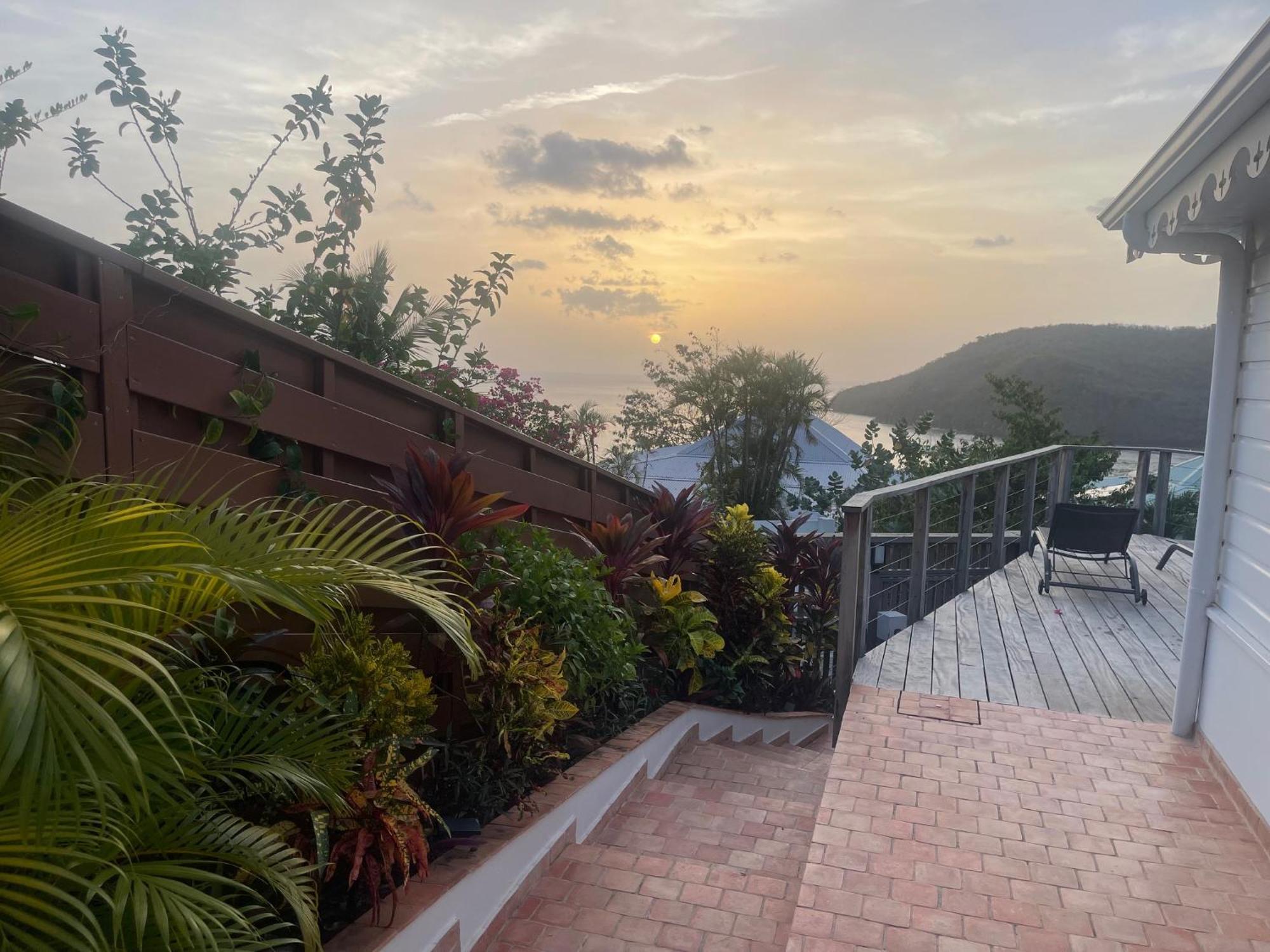 La Villa Kawana A 5 Minutes A Pied De La Plage レザンセス・ダルレット エクステリア 写真