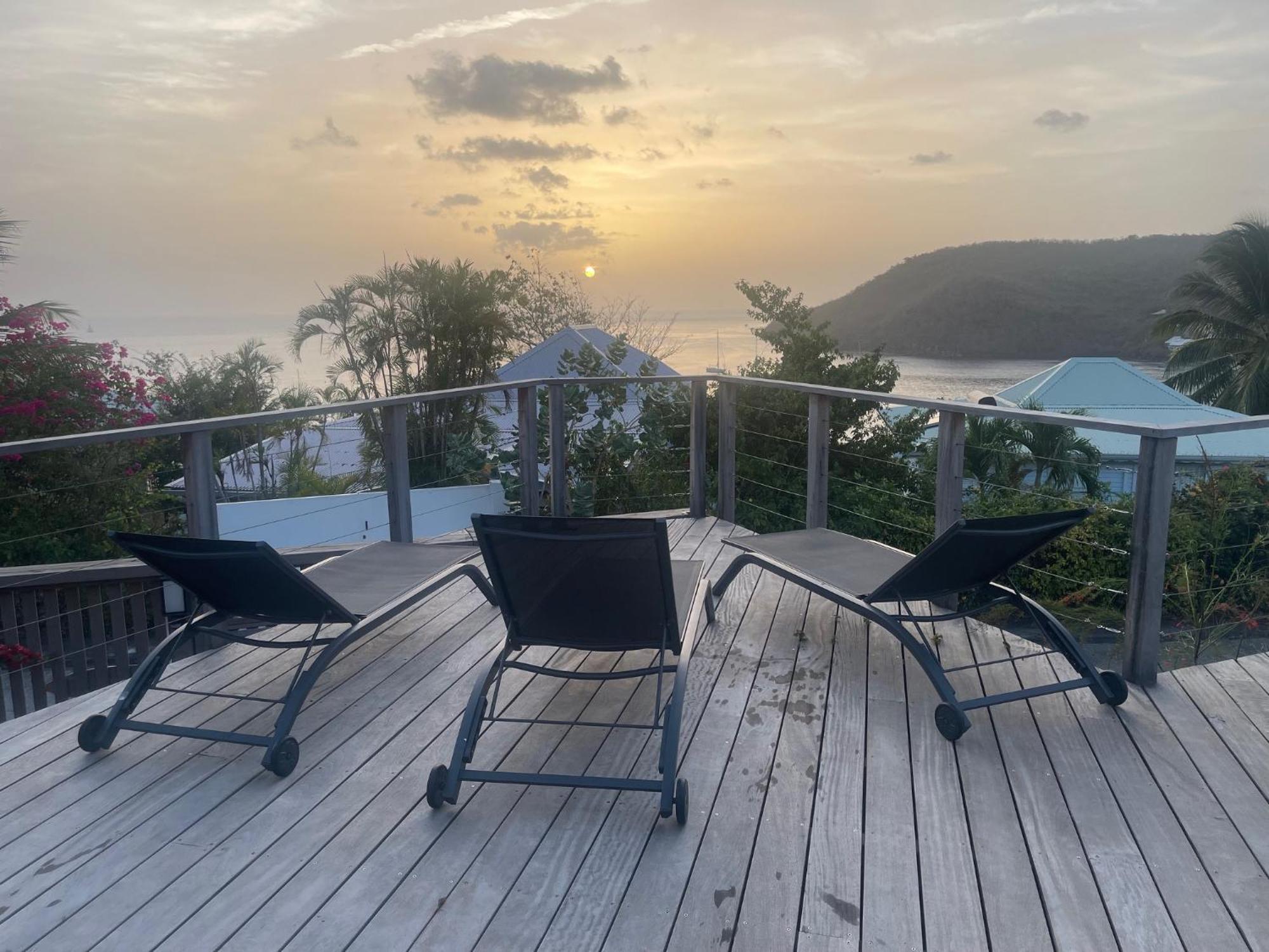 La Villa Kawana A 5 Minutes A Pied De La Plage レザンセス・ダルレット エクステリア 写真